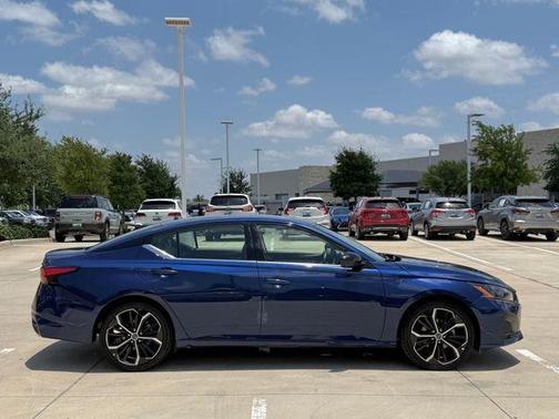 Deep Blue Pearl 2024 Nissan Altima 2.5 SR