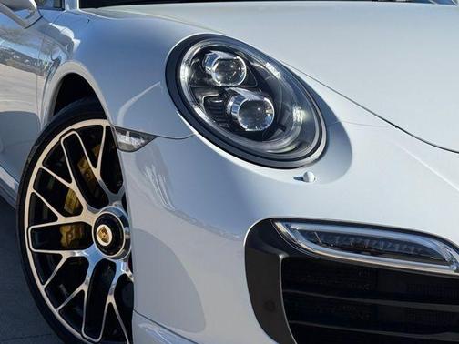 2015 Porsche 911 Turbo S