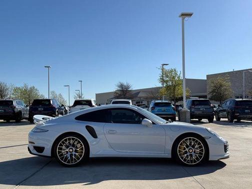 2015 Porsche 911 Turbo S