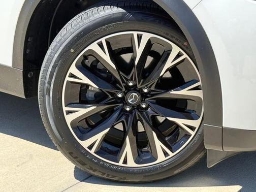 Rhodium White Metallic 2024 Mazda CX-90 PHEV Premium Plus