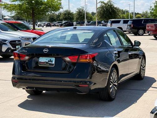 Black 2025 Nissan Altima SV