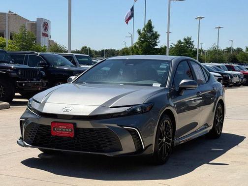 Metal 2026 Toyota Camry SE