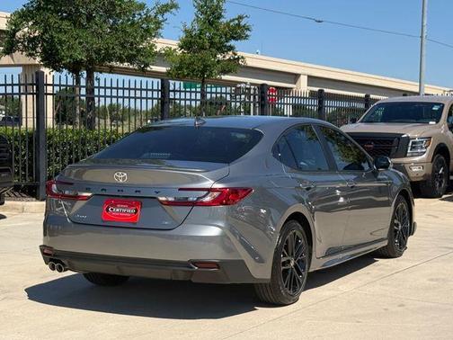 Metal 2026 Toyota Camry SE
