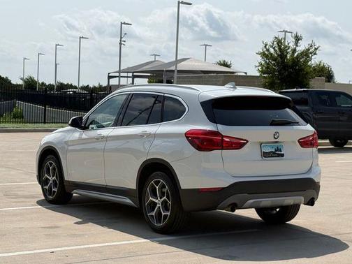 Alpine White 2018 BMW X1 sDrive28i