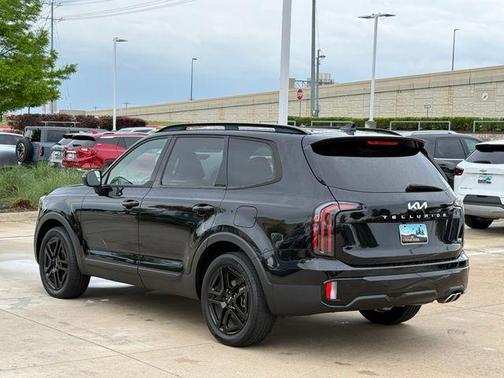 Ebony Black 2024 Kia Telluride EX X-Line