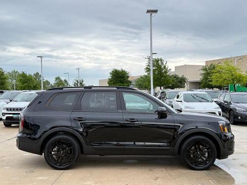 Ebony Black 2024 Kia Telluride EX X-Line