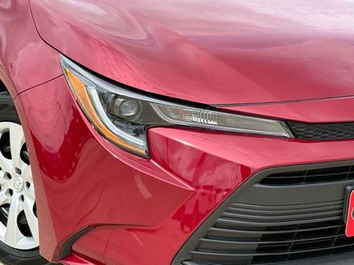 Pearl 2024 Toyota Corolla LE