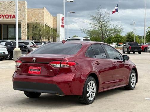 Pearl 2024 Toyota Corolla LE