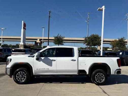 Summit White 2024 GMC Sierra 2500 SLT