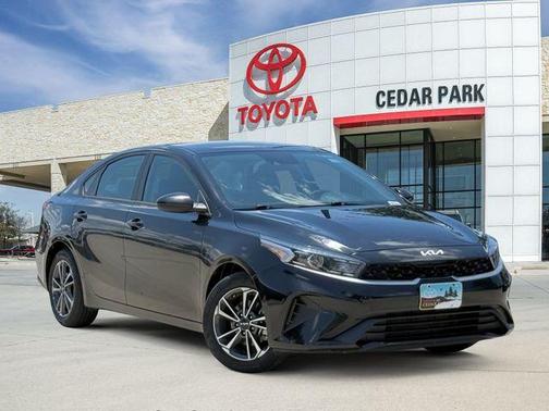 Aurora Black 2023 Kia Forte LXS