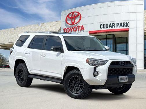 Super White 2018 Toyota 4Runner SR5 Premium