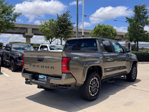 Bronze 2026 Toyota Tacoma TRD Sport