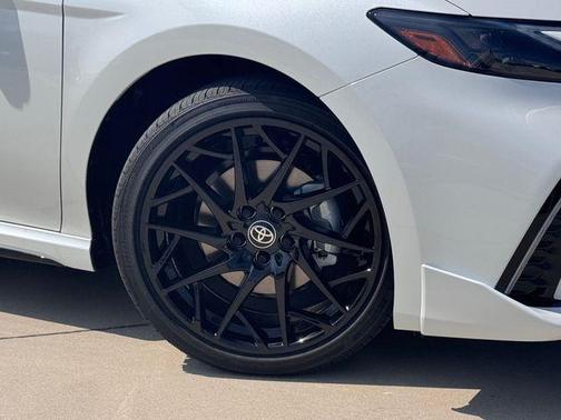 Desert Wind 2026 Toyota Camry XSE