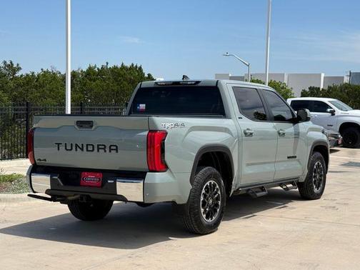 Lunar 2026 Toyota Tundra SR5