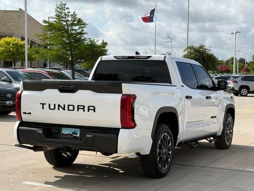 Ice 2023 Toyota Tundra SR5