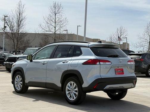 2025 Toyota Corolla Cross LE