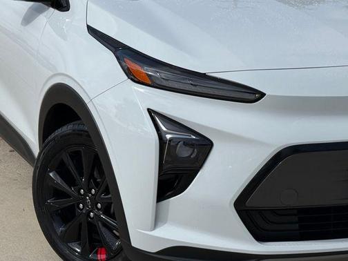 Summit White 2023 Chevrolet Bolt EUV LT