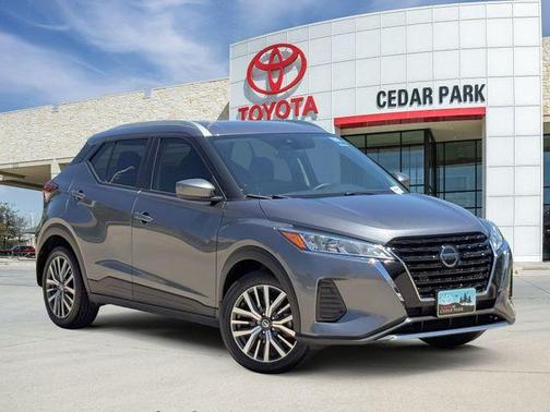 Gun Metallic 2021 Nissan Kicks SV