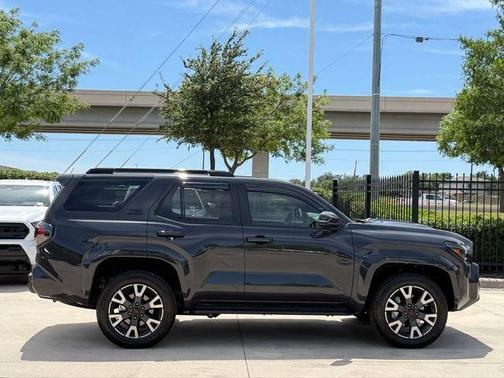 UNDERGROUND 2025 Toyota 4Runner TRD Sport