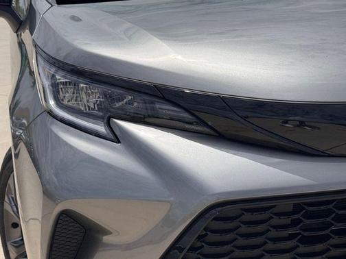 Metal 2026 Toyota Sienna XSE 7 Passenger