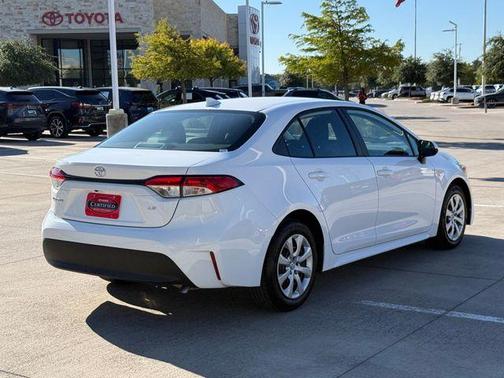 Ice 2026 Toyota Corolla LE