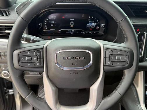 Sterling 2024 GMC Yukon XL Denali