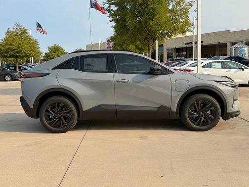 Cement 2026 Toyota C-HR SE