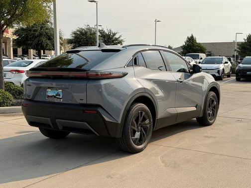 Cement 2026 Toyota C-HR SE