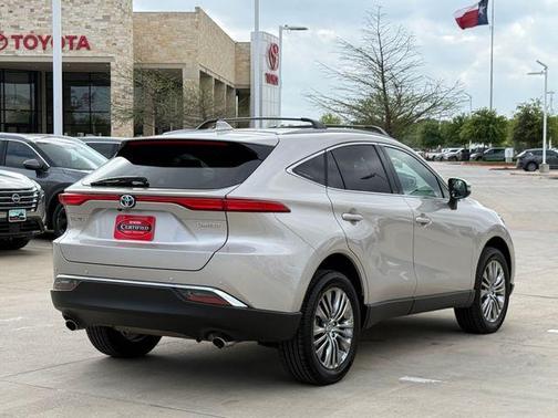 Titanium 2024 Toyota Venza Limited