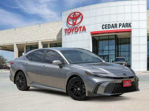 Metal 2026 Toyota Camry SE