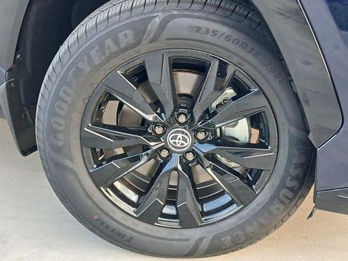 BLUPRINT 2026 Toyota RAV4 SE
