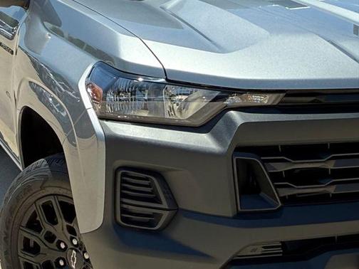 Sterling Gray Metallic 2025 Chevrolet Colorado WT