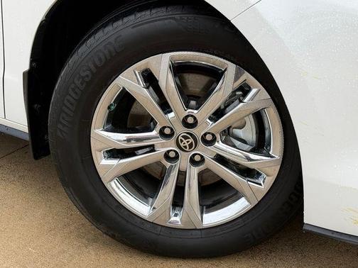 2024 Toyota Sienna Platinum 7 Passenger