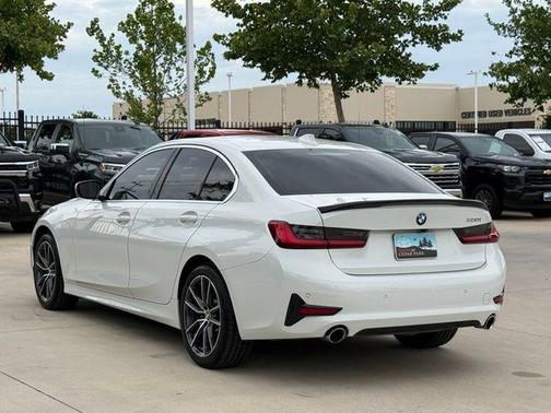 Alpine White 2019 BMW 330 i