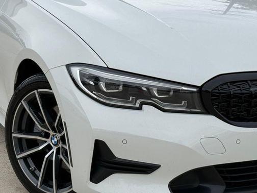 Alpine White 2019 BMW 330 i