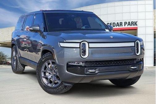 2024 Rivian R1S Adventure