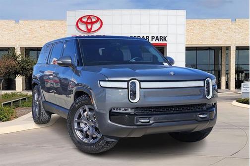 2024 Rivian R1S Adventure