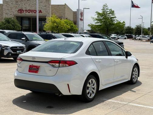 Ice 2026 Toyota Corolla LE