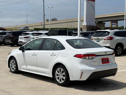 Ice 2026 Toyota Corolla LE