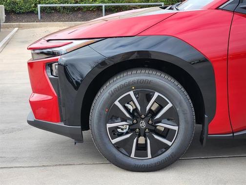 2026 Toyota bZ XLE PLUS