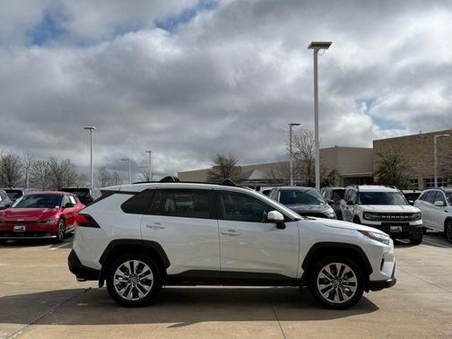 2024 Toyota RAV4 XLE Premium