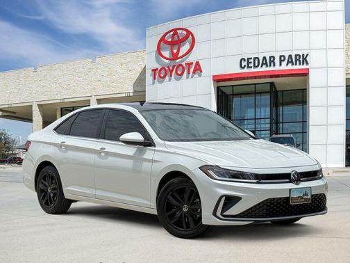 Opal White Pearl Effect 2025 Volkswagen Jetta 1.5T SE