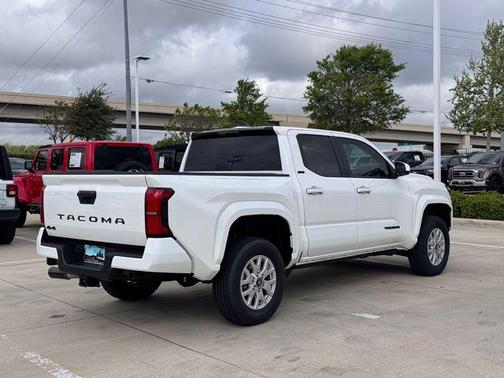 Ice 2026 Toyota Tacoma SR5