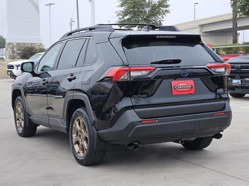 2024 Toyota RAV4 Hybrid Woodland Edition