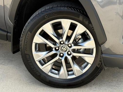 Magnetic Gray Metallic 2025 Toyota RAV4 XLE Premium