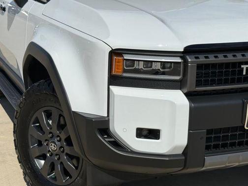 Ice 2024 Toyota Land Cruiser Base