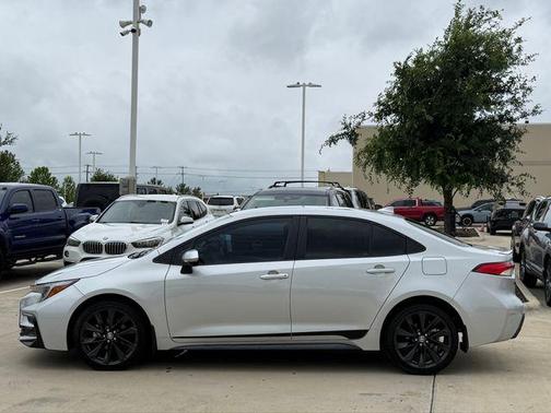 Classic Silver Metallic 2024 Toyota Corolla SE