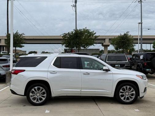 Pearl 2018 Chevrolet Traverse Premier