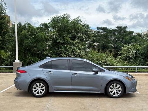 CELESTITE 2025 Toyota Corolla LE
