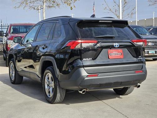 2024 Toyota RAV4 Hybrid LE